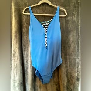Lilly Pulitzer Lattice Swimsuit size 16